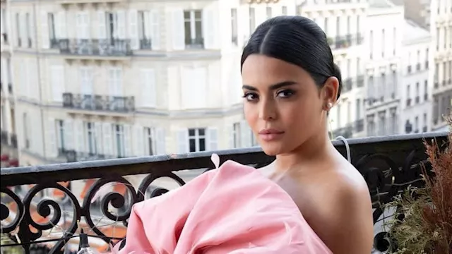 الفنانة أسماء جلال