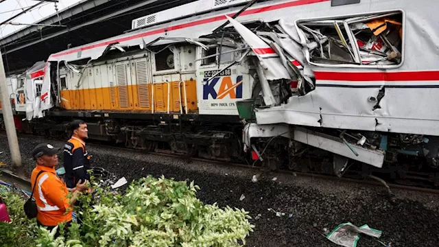 تصادم قطارين قرب جاكرتا