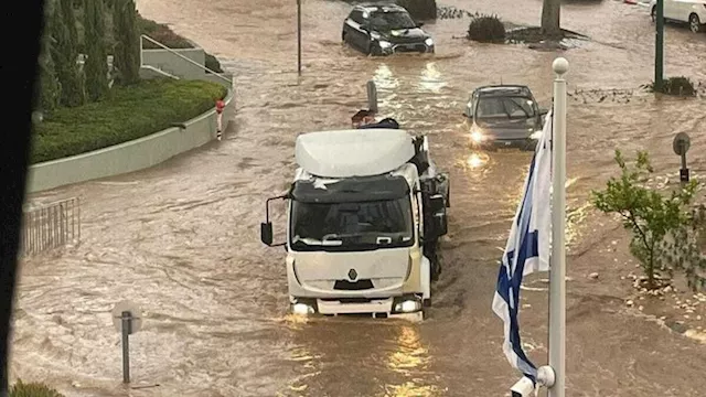 تحذير من فيضانات مفاجئة في صحراء يهودا والبحر المي