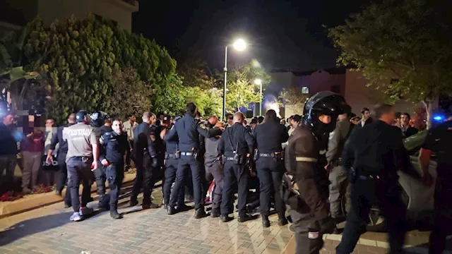 الحريديم يقتحمون منزل قائد الشرطة العسكرية