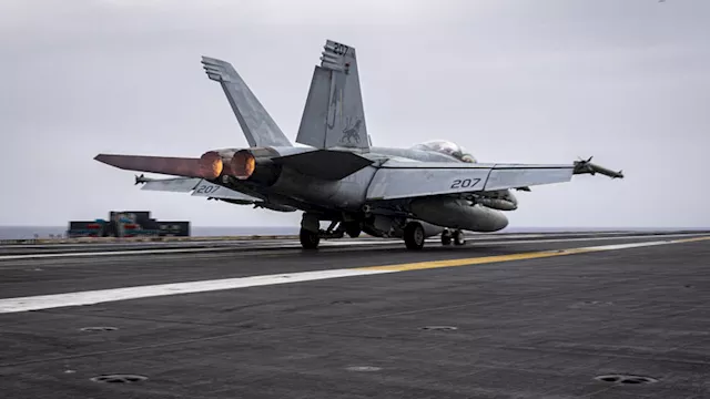 مقاتلة على متن حاملة الطائرات جيرالد فورد