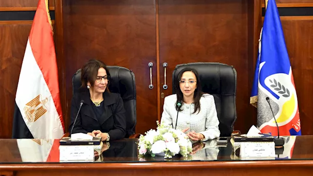 محافظ البحيرة ووزيرة الثقافة