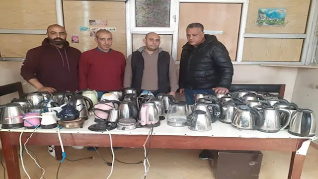 الإسكندرية للكهرباء تصادر غلايات وسخانات من العامل