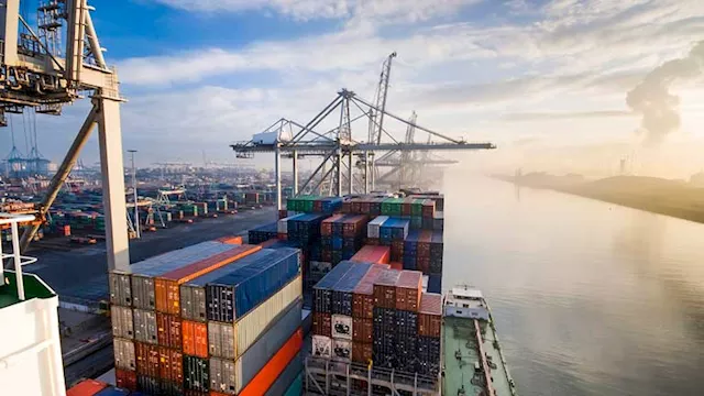 العجز في الميزان التجاري