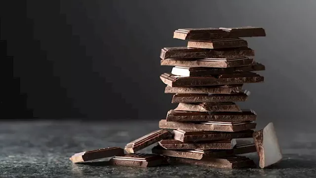 فوائد تناول الشوكولاتة الداكنة