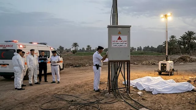 مصرع 3 صعقا بالكهرباء داخل مزرعة - أرشيفية 