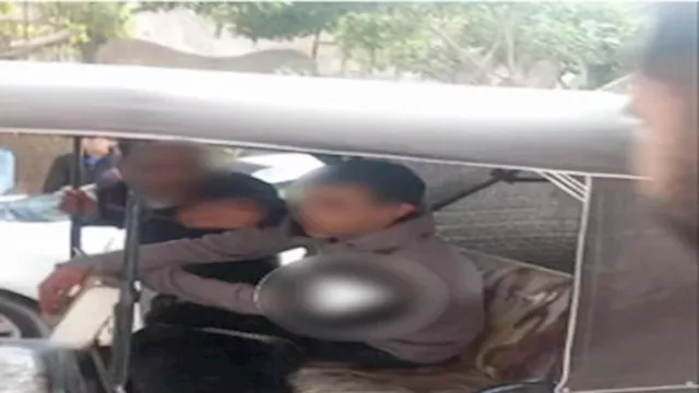 فيديو شخص يروع أهالي الدقهلية بكلب