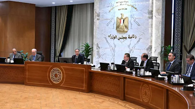 جانب من اجتماع لجنة إدارة الأزمات