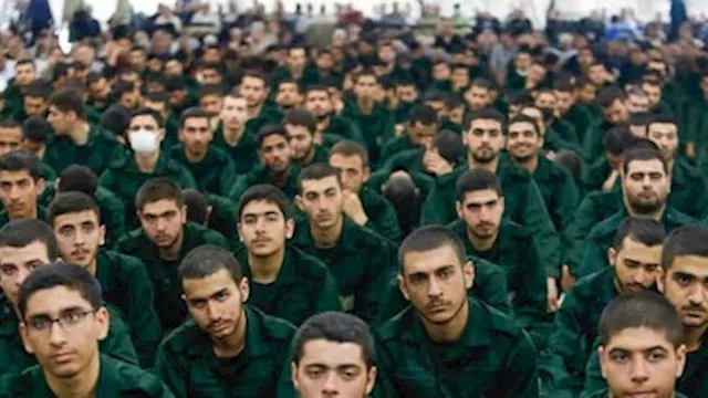 14 مليون شخص يتطوعون للقتال