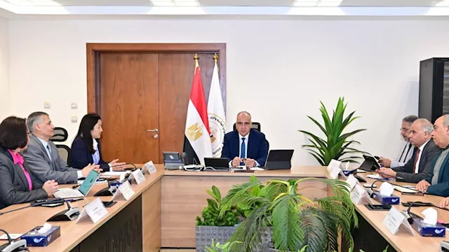 وزير الري يلتقي الممثل المقيم لبرنامج الأمم المتحد