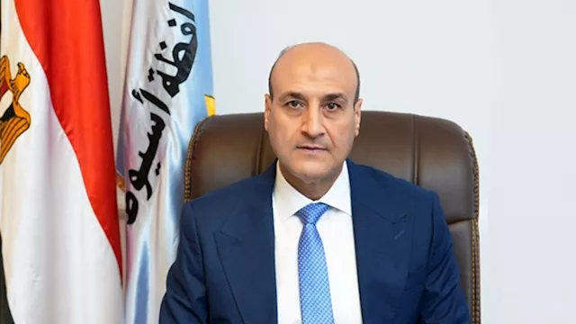 اللواء محمد علوان محافظ أسيوط