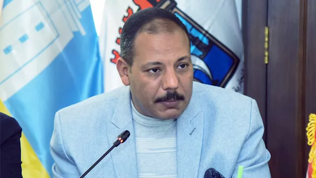 محمد صلاح سكرتير عام محافظة الإسكندرية (2)