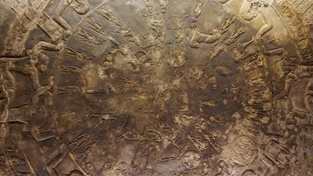 قصة خروج حجر زودياك من مصر إلى باريس