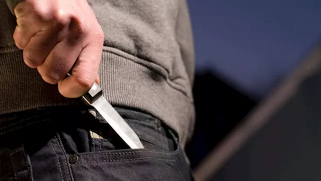 طعن أبناء خاله ولحق بهما.. مذبحة عائلية ارتكبها شخ