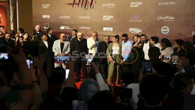 صورة جماعية لابطال وصناع فيلم أسد