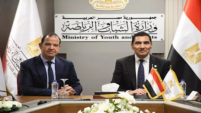 وزير الرياضة مع كامل الوزير