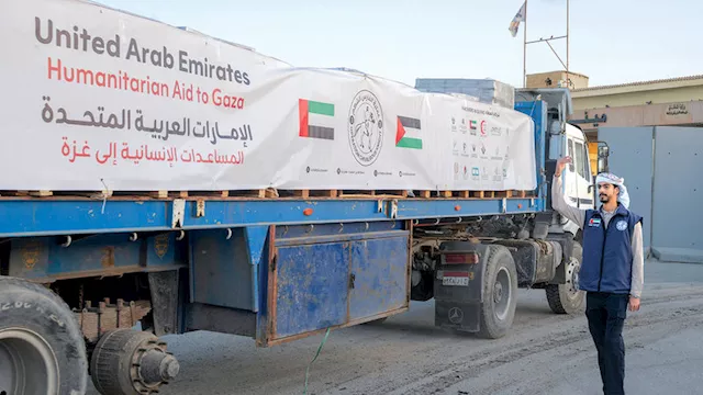 قافلة مساعدات إنسانية من الإمارات لغزة