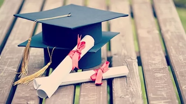 منح جامعية