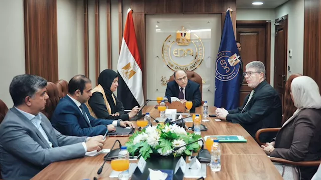 الدكتور علي الغمراوي يستقبل وفد مؤسسة الاعتماد الأ