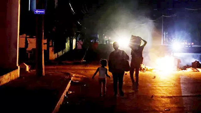 احتجاجات وانقطاع كهرباء.. ماذا يحدث في كوبا