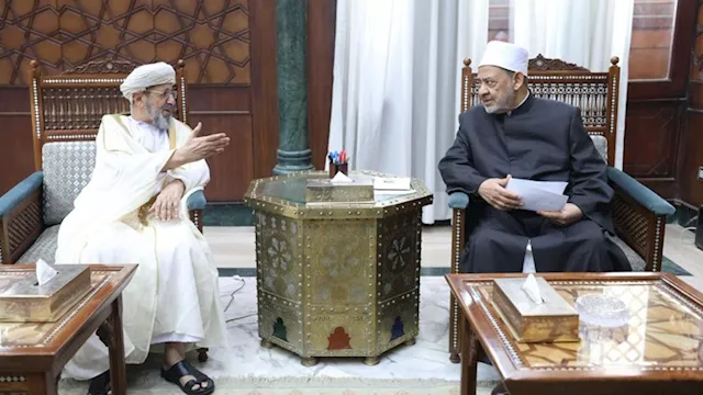 شيخ الأزهر يستقبل أمين عام الإفتاء بسلطنة عمان