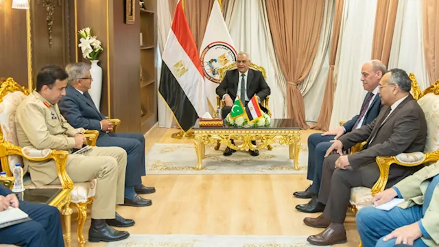 وزير الإنتاج الحربي يناقش مع سفير باكستان التعاون