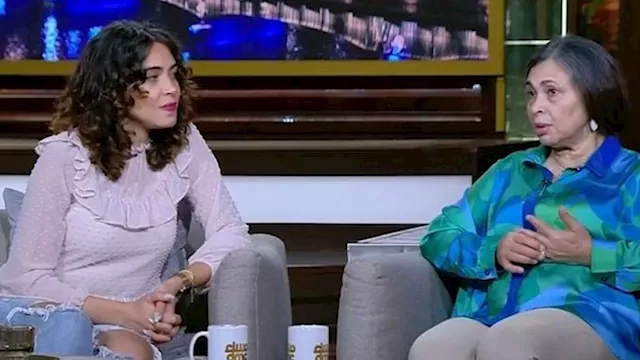 الفنانة لبنى ونس وابنتها آية شعيب