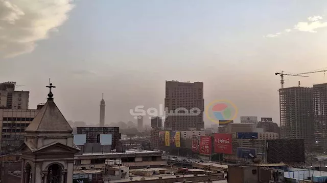 عاصفة ترابية تضرب القاهرة والجيزة