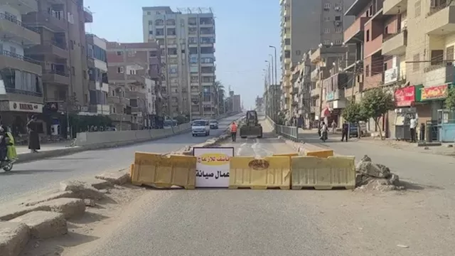غلق الكوبري العلوي بالباجور
