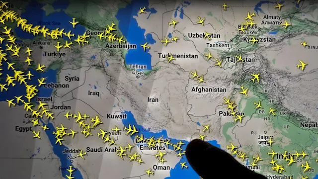 إيران تعلن إغلاق مجالها الجوي