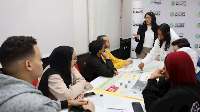 تأهيل طلاب الجامعات لسوق العمل