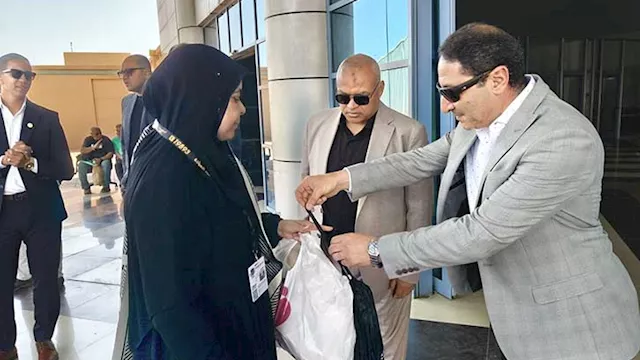استقبال الحجاج في صالات المغادرة 