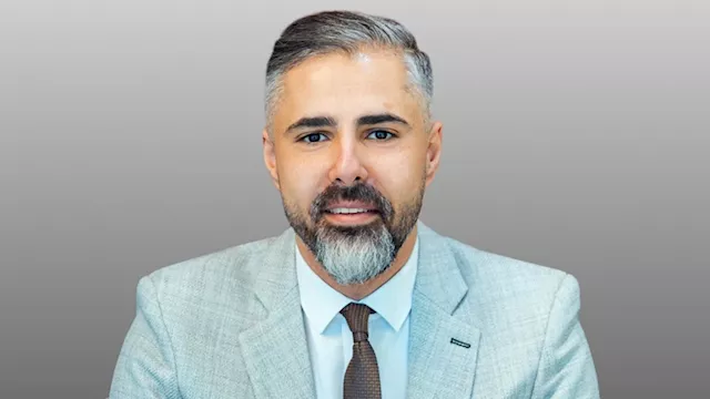 الخبير الاقتصادي أحمد عزام