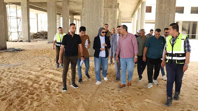 محافظ الوادي الجديد تتابع مشروع انشاء مستشفى جديد 