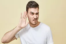 هل وضع زيت الزيتون وجوز الهند في الأذن يخفف الألم؟- احذر هذا الخطر 