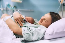 المرحلة الأخيرة من الولادة.. ما هي عملية خروج المشيمة؟