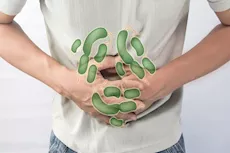 مخاوف السالمونيلا- طبيب يوضح علاقتها بالبيض وكيفية الوقاية من الإصابة 