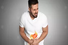 مشروب يمكن أن يساهم في  التخلص من الإمساك المزمن سريعَا