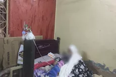 بعد استغاثتها.. الصحة تنقل مواطنة تعاني من السمنة المفرطة للمستشفى