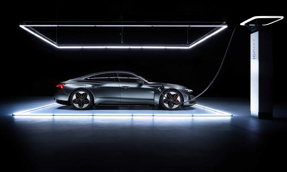 أودي e-tron GT 
