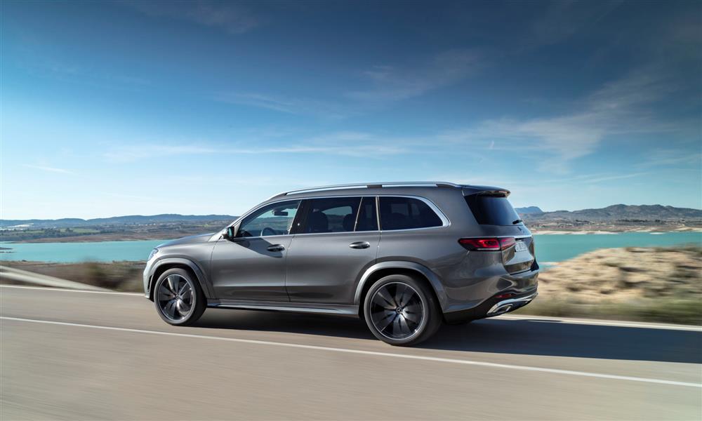 مرسيدس GLS 580 4MATIC المُجمعة محليًا (2)