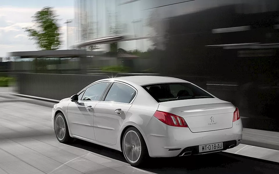 Peugeot-508-2011-1280-0e