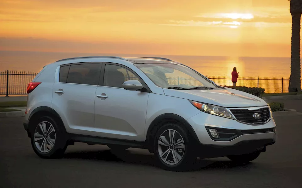 kia_sportage_2013_images_1