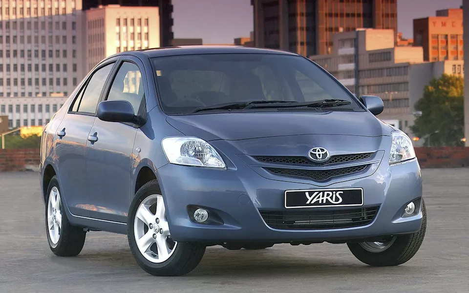 toyota_yaris_2006_wallpapers_4