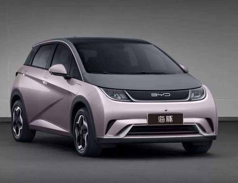 BYD  دولفن