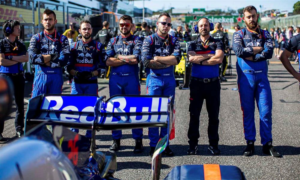 ألبون سائق ريد بل - سباق اليابان