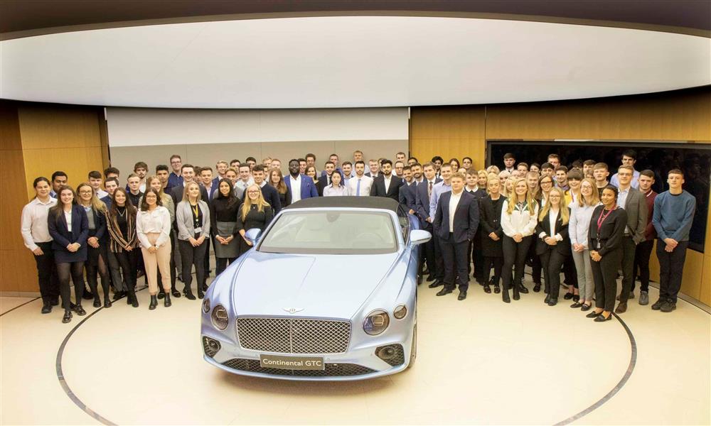 بنتلي تستعد لـ ١٠٠ عام