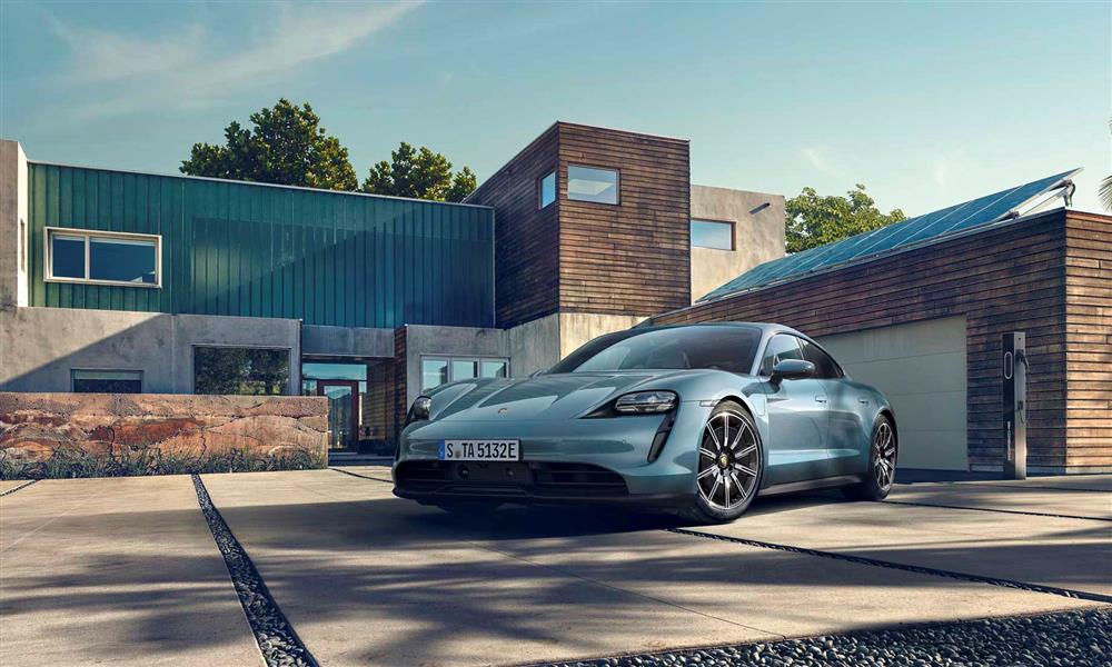 بورشه Taycan 4S