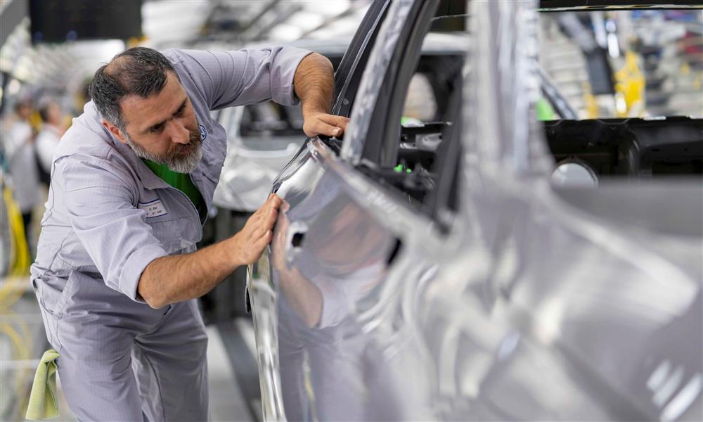 تصنيع وإنتاج فولكس فاجن جولف الجديدة