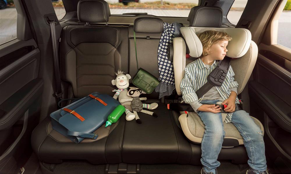 تقنيات بوش لمراقبة السائق والركاب من أجل تعزيز الأمان